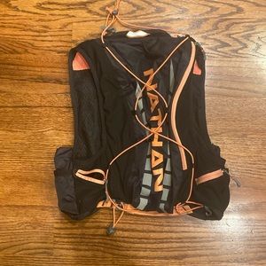 Nathan Girl’s Hydration Pack/Running Vest 2L
